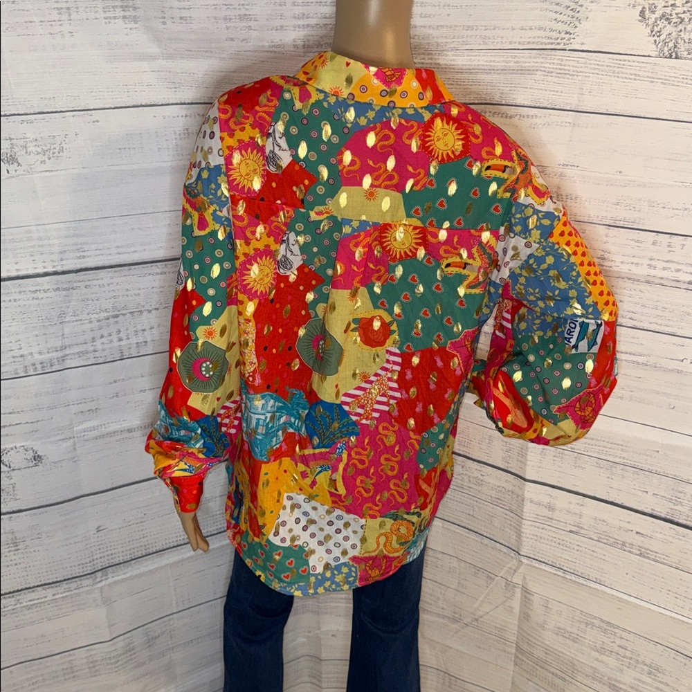 NWOT Women’s Multi-Color Printed Button-Up Blouse - Picture 9 of 9